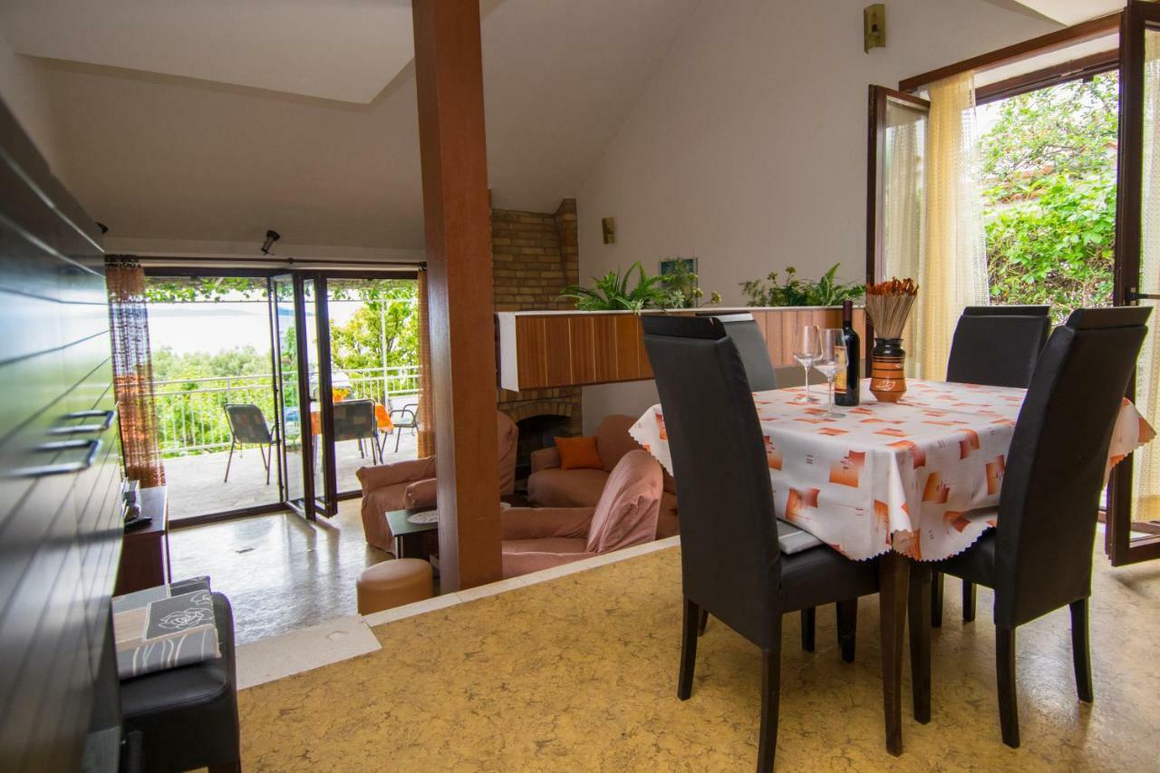 Vacation Home Mirjana Seget Vranjica Exterior foto